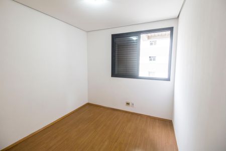 Apartamento para alugar com 68m², 2 quartos e 1 vagaQuarto 1