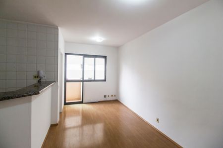 Sala de apartamento para alugar com 2 quartos, 68m² em Alphaville Industrial, Barueri