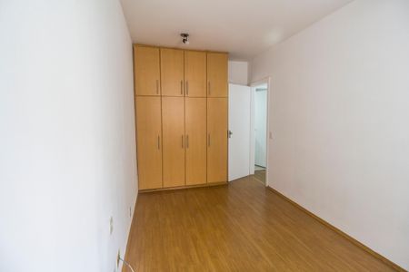 Apartamento para alugar com 68m², 2 quartos e 1 vagaQuarto 2