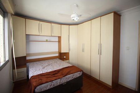 Quarto 1 de apartamento à venda com 3 quartos, 78m² em São João, Porto Alegre