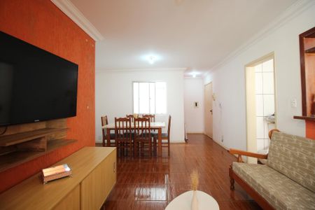 Apartamento para alugar com 78m², 3 quartos e sem vagaSala