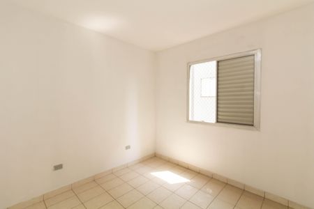 Quarto 1 de apartamento à venda com 2 quartos, 45m² em Vila Carmosina, São Paulo