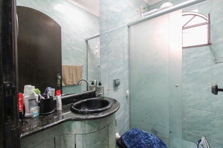 Casa à venda com 250m², 4 quartos e 5 vagas Casa à venda com 250m², 4 quartos e 5 vagasBanheiro