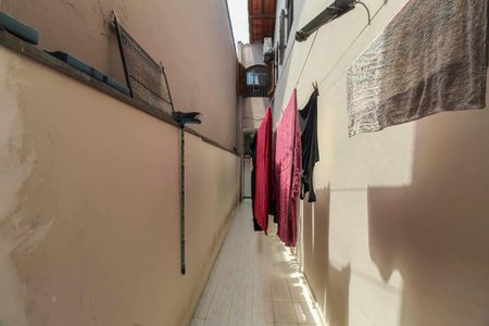 Casa à venda com 250m², 4 quartos e 5 vagas Casa à venda com 250m², 4 quartos e 5 vagasÁrea de Serviço