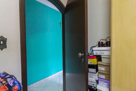 Casa à venda com 250m², 4 quartos e 5 vagas Casa à venda com 250m², 4 quartos e 5 vagasQuarto 2