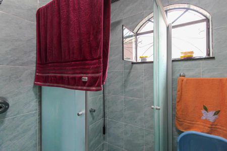 Casa à venda com 250m², 4 quartos e 5 vagas Casa à venda com 250m², 4 quartos e 5 vagasBanheiro da Suíte