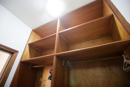 Casa para alugar com 444m², 4 quartos e 6 vagasCloset da Suíte 2