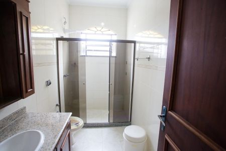 Casa para alugar com 444m², 4 quartos e 6 vagasBanheiro Social