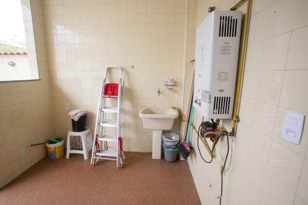 Casa para alugar com 444m², 4 quartos e 6 vagasÁrea de Serviço