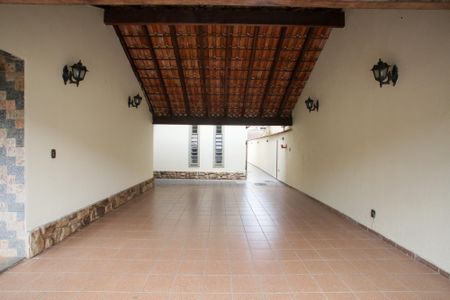 Casa para alugar com 444m², 4 quartos e 6 vagasGaragem