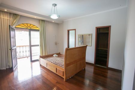 Casa para alugar com 444m², 4 quartos e 6 vagasQuarto Suíte 1