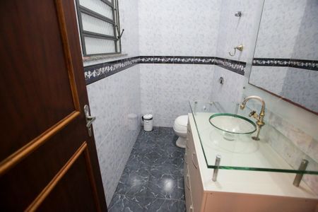 Casa para alugar com 444m², 4 quartos e 6 vagasLavabo