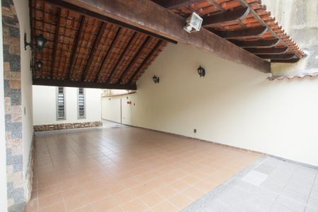 Casa para alugar com 444m², 4 quartos e 6 vagasGaragem