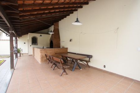 Casa para alugar com 444m², 4 quartos e 6 vagasChurrasqueira