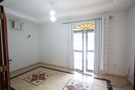 Casa para alugar com 444m², 4 quartos e 6 vagasSala de TV