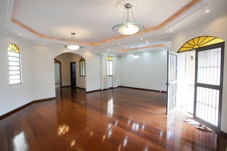 Casa para alugar com 444m², 4 quartos e 6 vagasSala de Estar