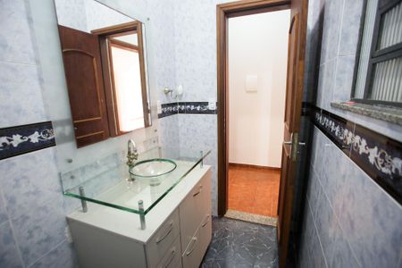 Casa para alugar com 444m², 4 quartos e 6 vagasLavabo