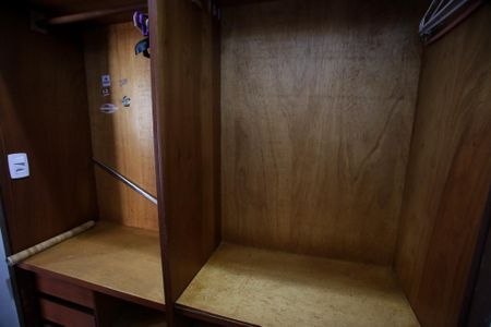 Casa para alugar com 444m², 4 quartos e 6 vagasCloset da Suíte 2