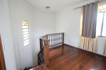 Casa para alugar com 444m², 4 quartos e 6 vagasHall dos Quartos