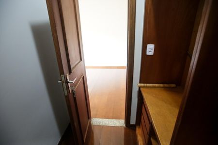 Casa para alugar com 444m², 4 quartos e 6 vagasCloset da Suíte 2