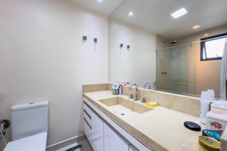 Apartamento à venda com 117m², 3 quartos e 2 vagasBanheiro da Suíte
