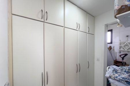 Apartamento à venda com 117m², 3 quartos e 2 vagasÁrea de Serviço