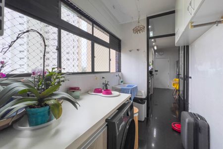 Apartamento à venda com 117m², 3 quartos e 2 vagasÁrea de Serviço