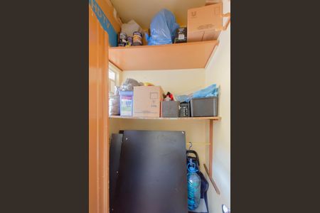 Casa à venda com 180m², 5 quartos e 2 vagasDespensa