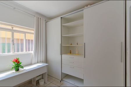 Casa à venda com 180m², 5 quartos e 2 vagasQuarto 1