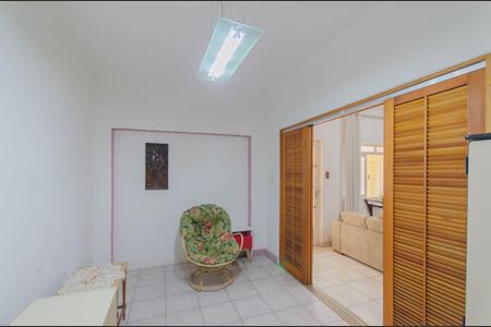 Casa à venda com 180m², 5 quartos e 2 vagasSala 2