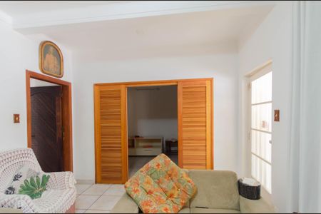 Casa à venda com 180m², 5 quartos e 2 vagasSala 1