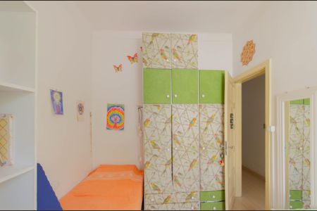 Casa à venda com 180m², 5 quartos e 2 vagasQuarto 4