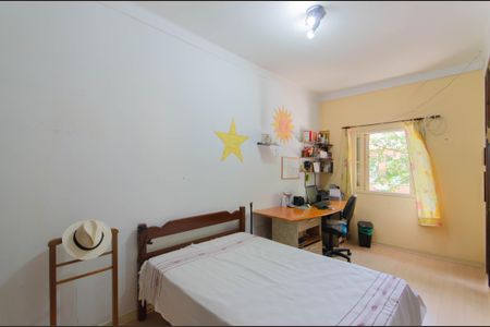 Casa à venda com 180m², 5 quartos e 2 vagasQuarto 3