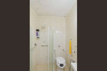 Casa à venda com 180m², 5 quartos e 2 vagasBanheiro 2