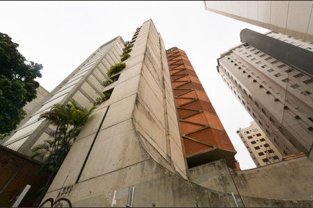 Apartamento para alugar com 50m², 1 quarto e 1 vaga Apartamento para alugar com 50m², 1 quarto e 1 vagaFachada