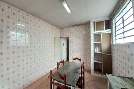 Casa à venda com 129m², 6 quartos e 2 vagasCozinha