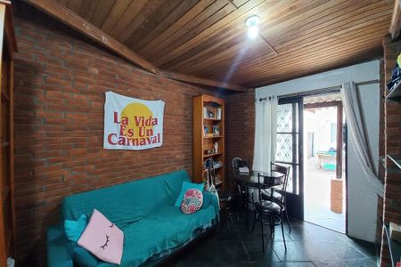 Casa à venda com 129m², 6 quartos e 2 vagasSala