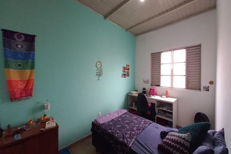 Casa à venda com 129m², 6 quartos e 2 vagasQuarto 1