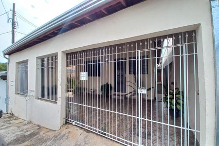 Casa à venda com 129m², 6 quartos e 2 vagasFachada 