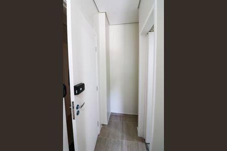 Entrada de casa para alugar com 1 quarto, 12m² em Brooklin, São Paulo