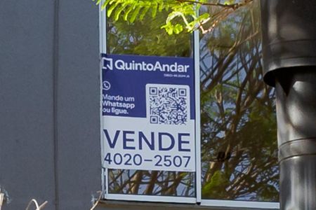 Apartamento à venda com 37m², 2 quartos e 1 vaga Apartamento à venda com 37m², 2 quartos e 1 vagaPlaca