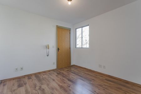 Sala de apartamento à venda com 2 quartos, 37m² em Rubem Berta, Porto Alegre