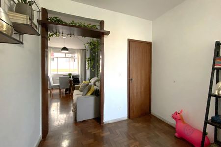 Sala de Estar de apartamento à venda com 2 quartos, 90m² em Santa Lúcia, Belo Horizonte