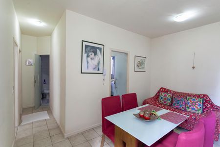 Sala de apartamento à venda com 2 quartos, 50m² em Castelo, Belo Horizonte