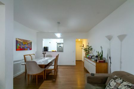 Apartamento à venda com 96m², 3 quartos e 2 vagas Apartamento à venda com 96m², 3 quartos e 2 vagasSala