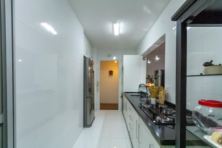 Apartamento à venda com 96m², 3 quartos e 2 vagas Apartamento à venda com 96m², 3 quartos e 2 vagasCozinha