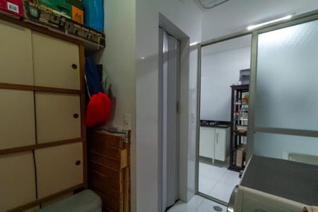 Apartamento à venda com 96m², 3 quartos e 2 vagas Apartamento à venda com 96m², 3 quartos e 2 vagasÁrea de Serviço