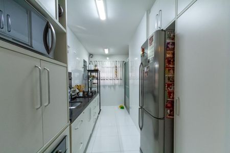 Apartamento à venda com 96m², 3 quartos e 2 vagas Apartamento à venda com 96m², 3 quartos e 2 vagasCozinha