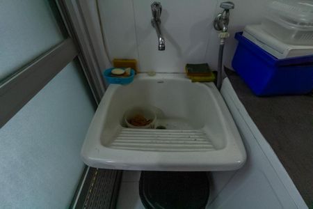 Apartamento à venda com 96m², 3 quartos e 2 vagas Apartamento à venda com 96m², 3 quartos e 2 vagasÁrea de Serviço