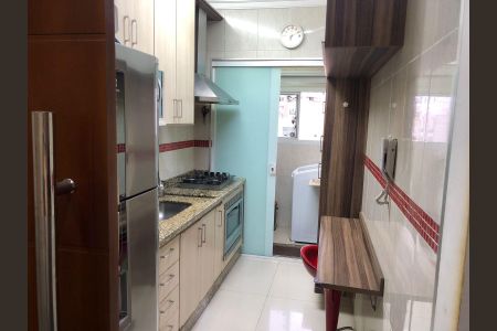 Apartamento à venda com 55m², 2 quartos e 1 vaga Apartamento à venda com 55m², 2 quartos e 1 vagaCozinha